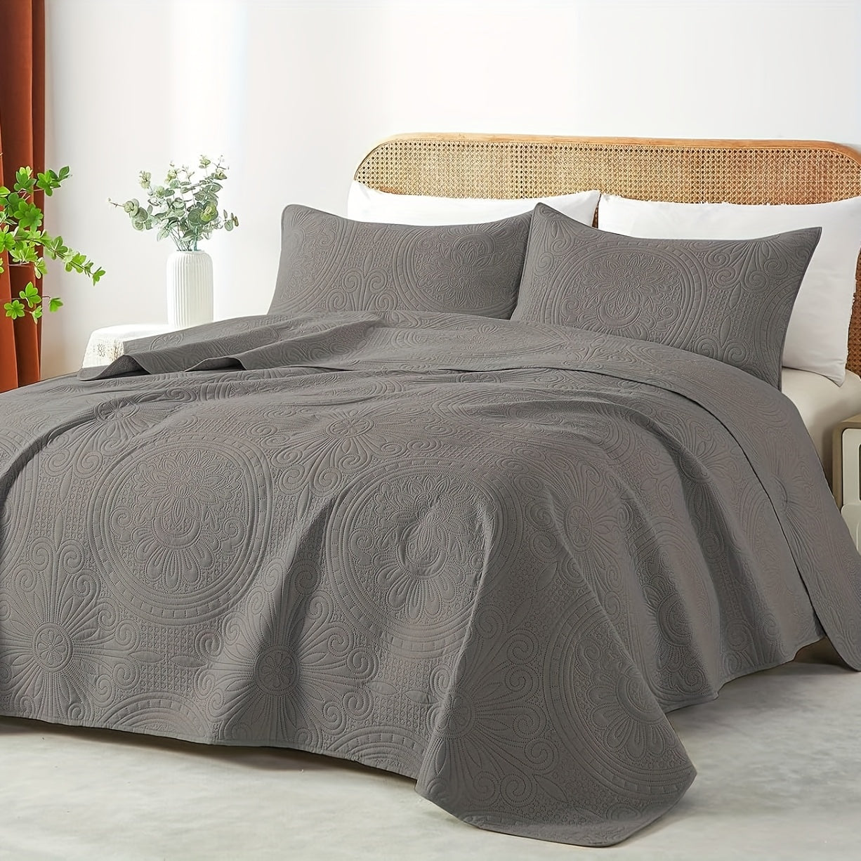 2/3pcs Cooling & Refreshing Summer Quilt Set - Lightweight Breathable Microfiber Bedspread - Modern Coin Pattern Coverlet All Season - Holiday Gifts For Family Friends (1 Quilt, 1/2 Pillow Shams)
